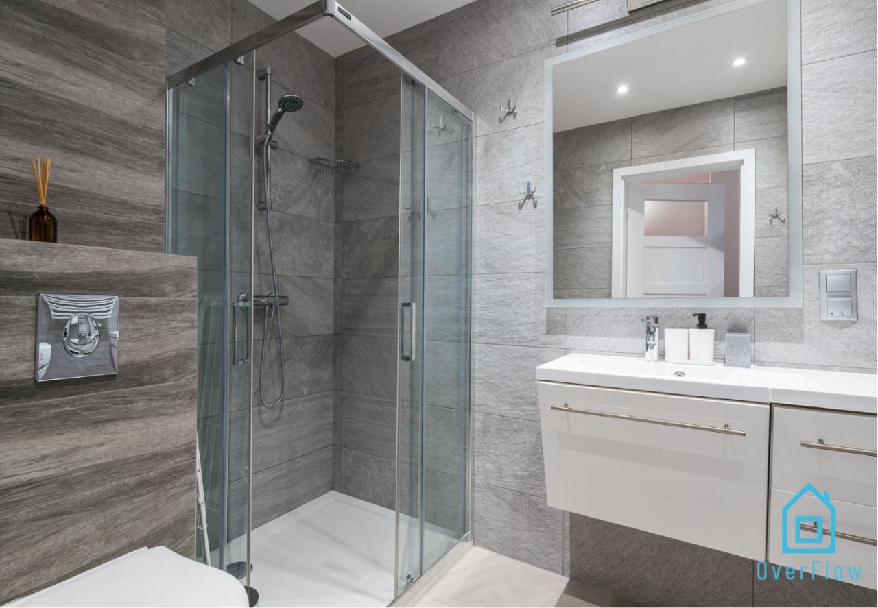 Core Room - Charming Place, 5 Minutes To Gdansk Old Town Ngoại thất bức ảnh